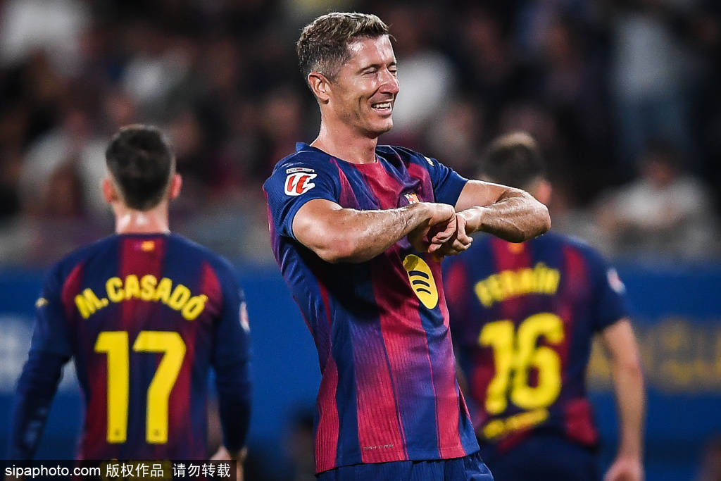 女足欧冠首轮震撼战报：巴萨狂胜拜仁，皇马大胜罗马，阿森纳意外落败