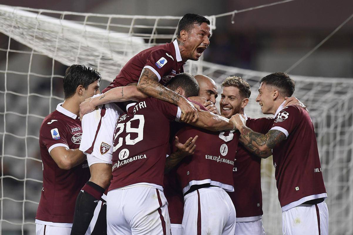 意甲榜首攻坚战!都灵主场迎战那不勒斯:保级队能否阻击联赛领头羊?