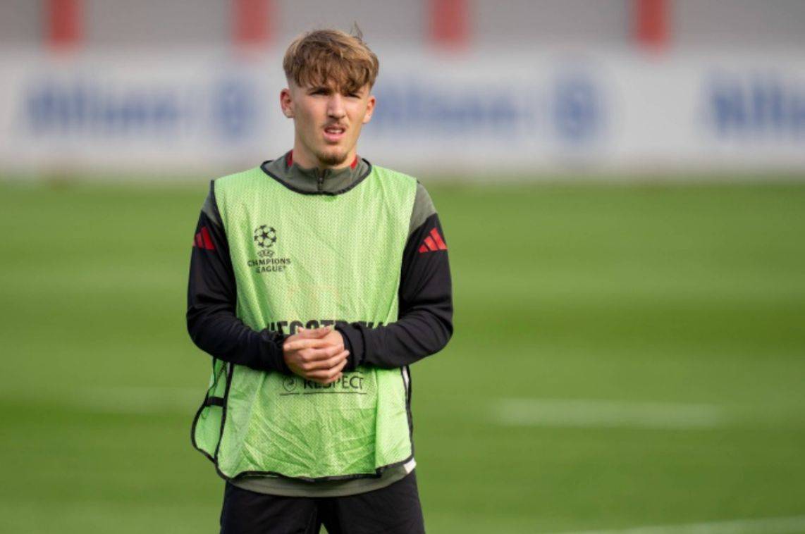 还在读高中！拜仁17岁男孩奇幻4天：2天上学+2天踢球 2场2球2破荒